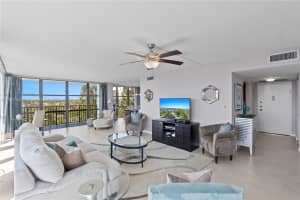 800 Parkview Dr APT 909, Hallandale Beach, FL 33009, - MLS#A11742063