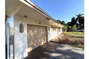 370 NW 43rd Ave, Plantation, FL 33317, Sold 04/14/25