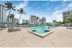 1000 Parkview Dr APT 226, Hallandale Beach, FL 33009, - MLS#A11742140