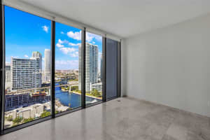 68 SE 6th St Apt 2010, Miami, FL 33131, - MLS#A11742202