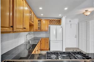 8650 SW 67th Ave APT 1022, Miami, FL 33143, - MLS#A11742203