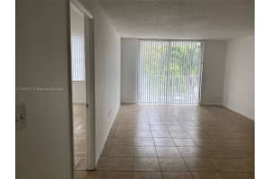 496 NE 165th St, Miami, FL 33162, Sold 04/03/25