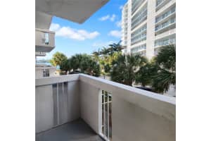 800 West Ave APT 240, Miami Beach, FL 33139, Sold 09/04/25