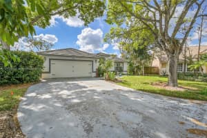 7102 NW 45th Ave, Coconut Creek, FL 33073, Sold 03/31/25