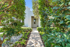 3002 Coconut Grove Dr, Coral Gables, FL 33134, Sold 03/20/25