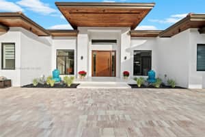 7775 Sw 72nd Ave, Miami