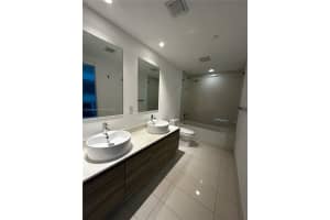 121 NE 34th St #2403, Miami, FL 33137, Sold 05/01/25