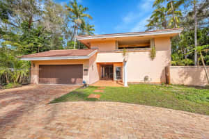 8401 SW 102nd St, Miami, FL 33156, Sold 03/20/25