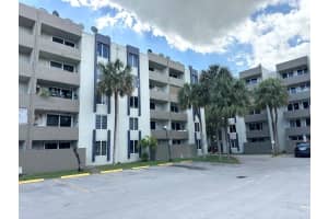 10000 NW 80th Ct, Hialeah Gardens, FL 33016, Sold 03/20/25