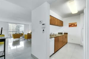 1200 Brickell Bay Dr 2504 Miami, FL 33131 - MLS#A11742616