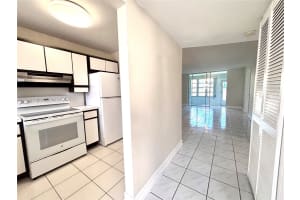 2871 Sunrise Lakes Dr W #102, Sunrise, FL 33322, Sold 07/03/25