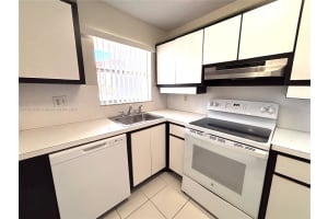 2871 Sunrise Lakes Dr W #102, Sunrise, FL 33322, Sold 07/03/25
