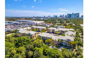 302 SW 14th Ave, Fort Lauderdale, FL 33312, Sold 05/02/25