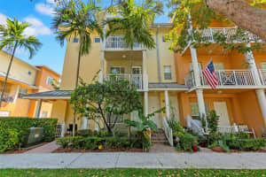 302 SW 14th Ave, Fort Lauderdale, FL 33312, Sold 05/02/25