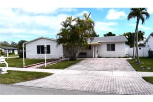 17851 SW 91st Ave, Palmetto Bay, FL 33157, Sold 05/30/25