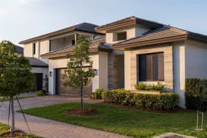 8143 NW 45th St, Doral, FL 33166, Sold 08/08/25