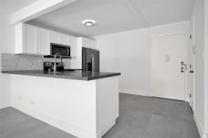 8107 SW 72nd Ave APT 112E, Miami, FL 33143, Sold 05/30/25
