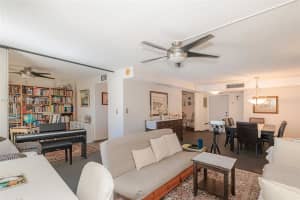251 174th St APT 2009, Sunny Isles Beach, FL 33160, - MLS#A11742889