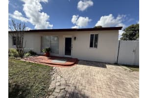 2271 Sw 42nd Way Fort Lauderdale, FL 33317 - MLS#A11742925