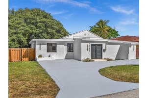 221 NE 4th St, Hallandale Beach, FL 33009, - MLS#A11743034