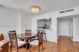 100 Lincoln Rd #921, Miami Beach, FL 33139, Sold 04/25/25