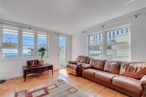 100 Lincoln Rd #921, Miami Beach, FL 33139, Sold 04/25/25