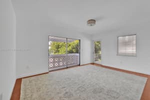 1021 Michigan Ave APT 7, Miami Beach, FL 33139, Sold 05/23/25