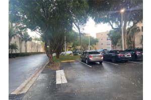 9481 Evergreen Pl, Davie, FL 33324, Sold 05/27/25