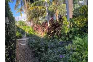 835 10th St, Miami Beach, FL 33139, Sold 03/19/25