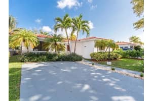 1329 71st St, Miami Beach, FL 33141, Sold 04/22/25
