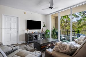 510 NW 84th Ave APT 225, Plantation, FL 33324, Sold 04/18/25