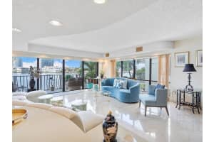 136 Golden Isles Dr APT 301, Hallandale Beach, FL 33009, Sold 07/29/25