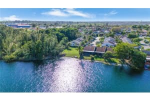 1464 Yellowthroat St, Homestead, FL 33035, Sold 04/09/25