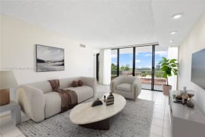 20281 E Country Club Dr 403, Aventura