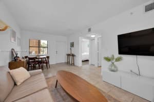 22301 SW 88th Pl, Cutler Bay, FL 33190, Sold 03/20/25