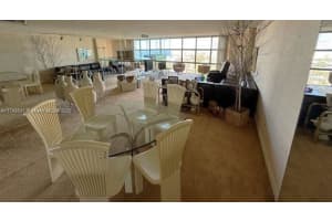 6423 Collins Ave 809 Miami Beach, FL 33141 - MLS#A11743547