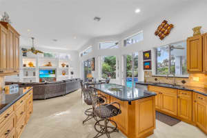 3114 Lakewood Cir, Weston, FL 33332, Sold 04/25/25