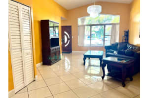 212 S 57th Way, Hollywood, FL 33023, Sold 04/21/25
