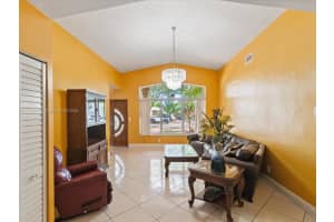 212 S 57th Way, Hollywood, FL 33023, Sold 04/21/25