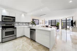 1915 Brickell Ave APT C1412, Miami, FL 33129, - MLS#A11743798