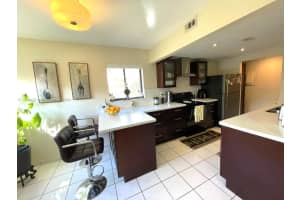 8415 Sw 107th Ave 363w, Miami