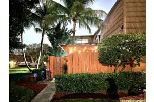 9121 SW 19th Ct b, Davie, FL 33324, Sold 05/01/25