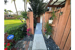 9121 SW 19th Ct b, Davie, FL 33324, Sold 05/01/25