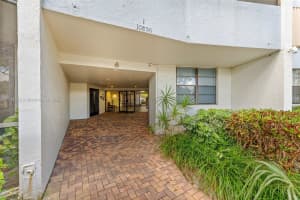 10850 N Kendall Dr, Miami, FL 33176, Sold 03/20/25