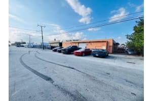 2724 NW 36th St, Miami, FL 33142 Sold 09/05/25