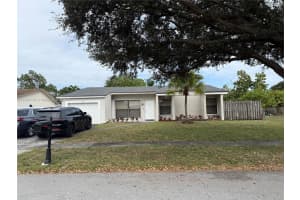 8631 NW 8th St, Pembroke Pines, FL 33024, Sold 06/17/25