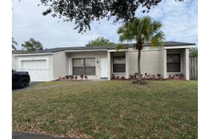 8631 NW 8th St, Pembroke Pines, FL 33024, Sold 06/17/25