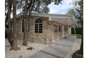 7031 SW 63rd Ct, South Miami, FL 33143, Sold 05/05/25