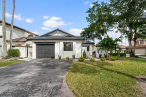 6301 173rd Ln, Hialeah, FL 33015, Sold 04/03/25