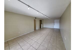 711 N Pine Island Rd APT 407, Plantation, FL 33324, - MLS#A11744224